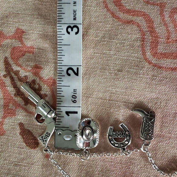 Cowgirl Necklace. Western Pistol Cowgirl Boots Cowgirl Hat Vaquero Vaquera Horse - Picture 16 of 17